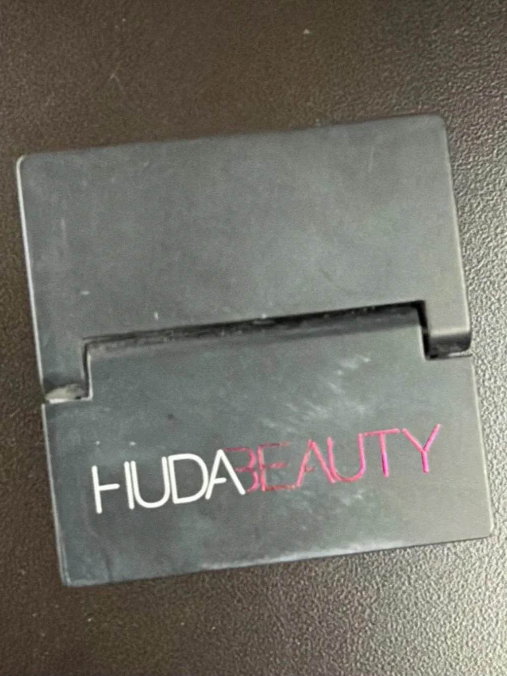 Huda Beauty Loose Baking & Setting Powder in Cherry Blossom Cake